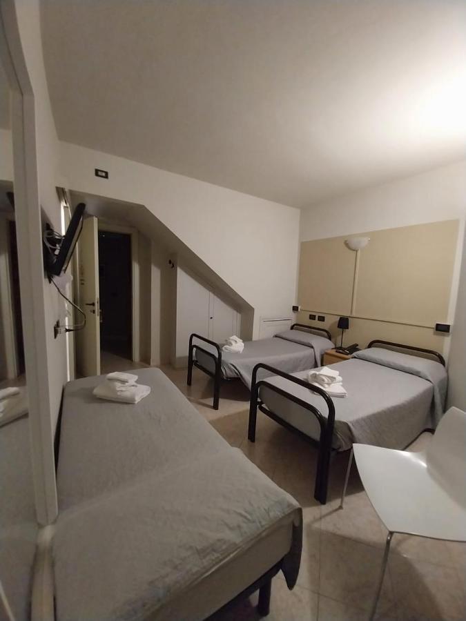 Hotel Cumili Capo di Ponte エクステリア 写真
