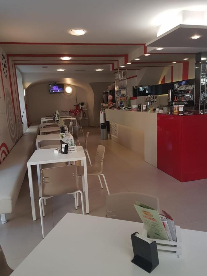 Hotel Cumili Capo di Ponte エクステリア 写真