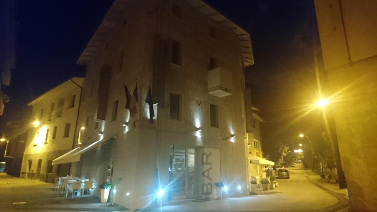Hotel Cumili Capo di Ponte エクステリア 写真