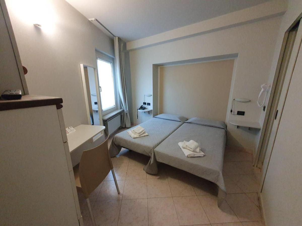 Hotel Cumili Capo di Ponte エクステリア 写真